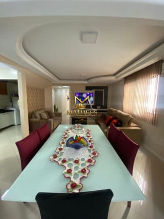 APARTAMENTO COM 3 SUÍTES BEM LOCALIZADO