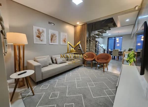 CASA TRIPLEX FINAMENTE MOBILIADA NO CANTO GRANDE!