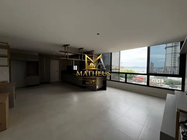 OPORTUNIDADE NO CENTRO DE ITAPEMA!