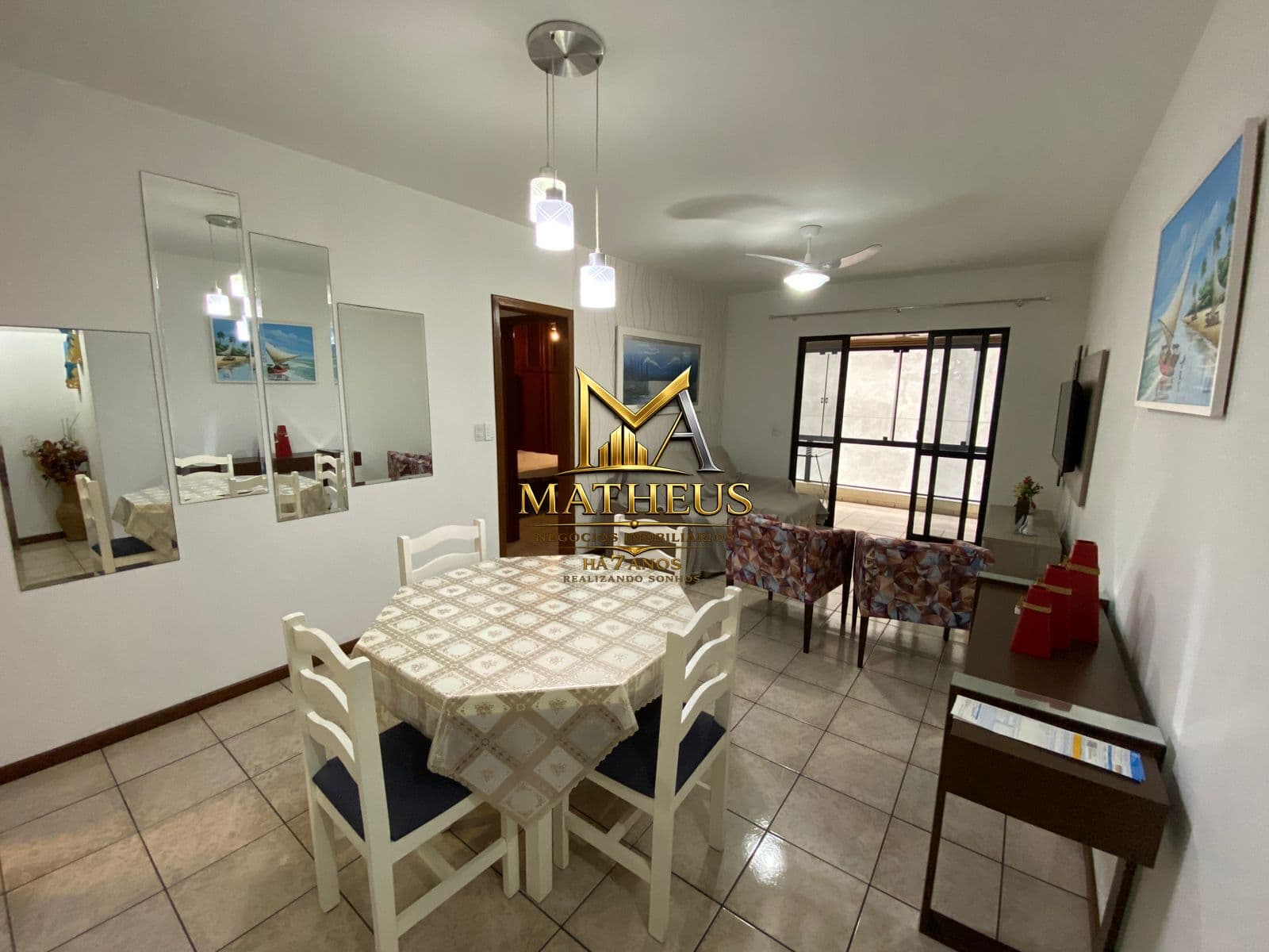 APARTAMENTO A VENDA NA MEIA PRAIA PERTINHO DO MAR!