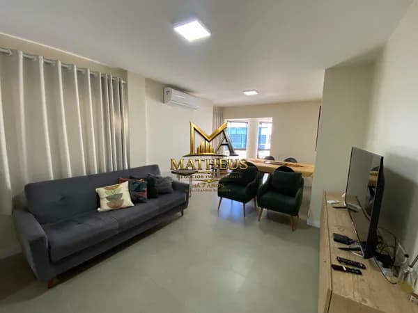 Apartamento Reformado e Mobiliado à Venda na Meia Praia – Itapema/SC