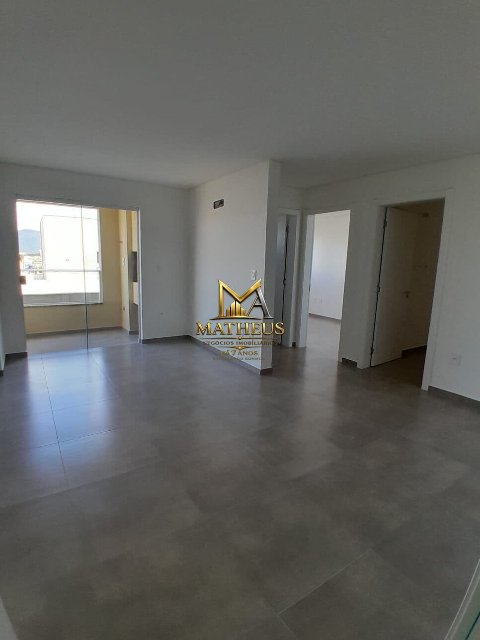 APARTAMENTO NOVO EM ITAPEMA!