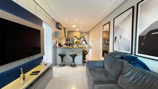 LINDO APARTAMENTO MOBILIADO NA MEIA PRAIA COM 2 VAGAS