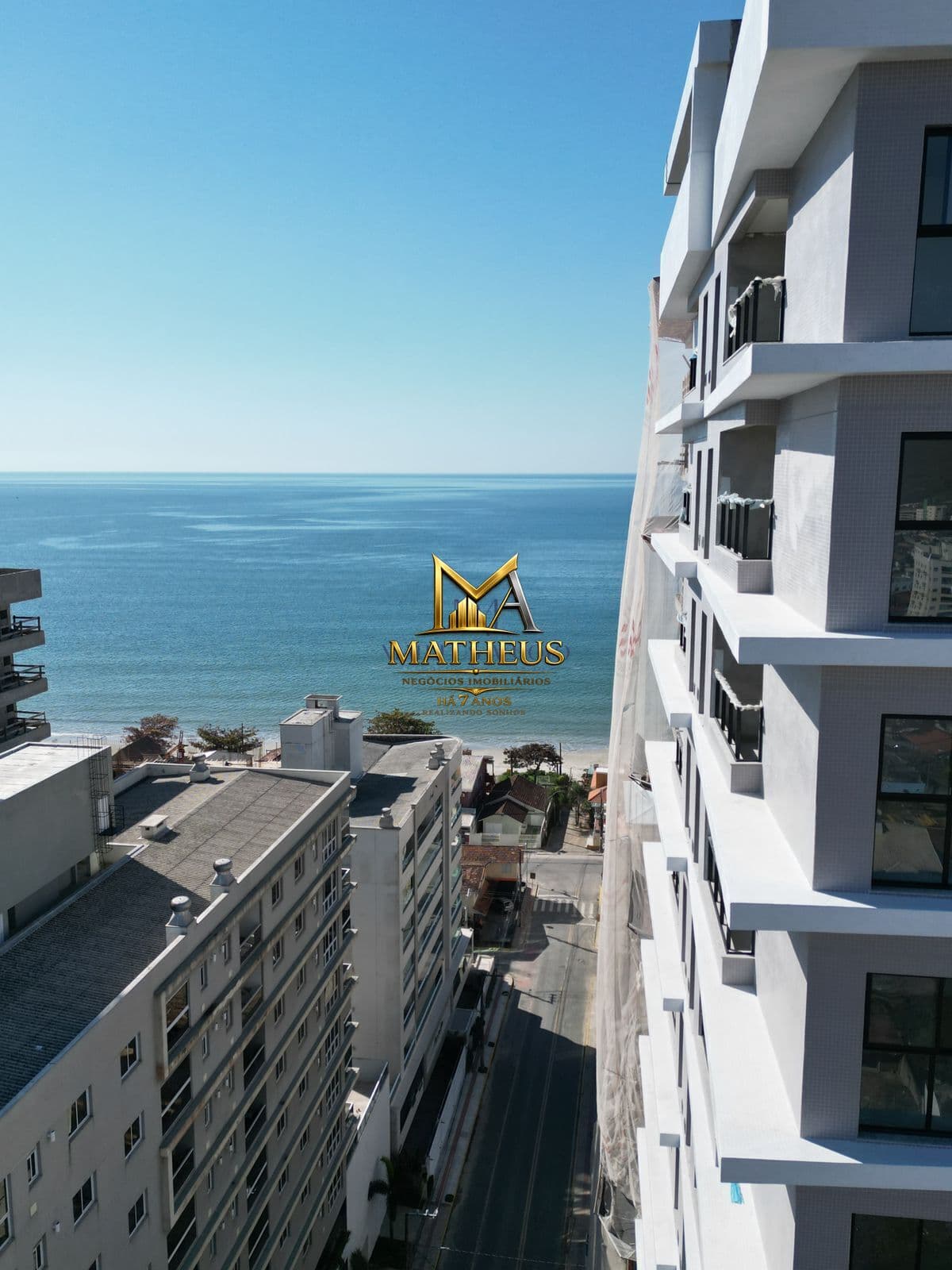 APARTAMENTO 2 SUIÍTES ENTREGANDO ESSE ANO! BALNEÁRIO PEREQUÊ!