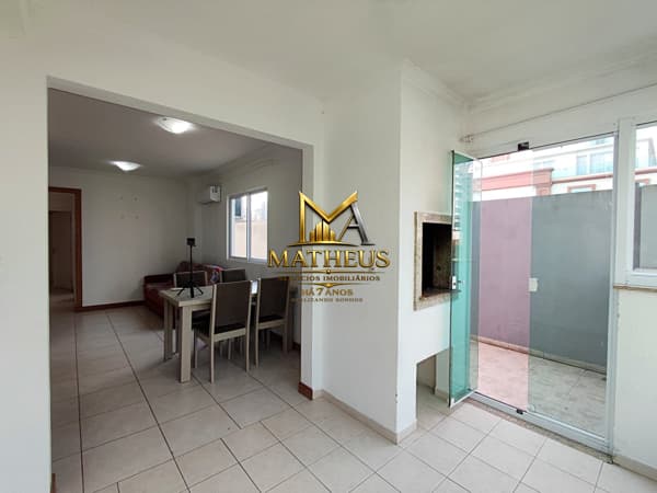 APARTAMENTO DIFERENCIADO COM TERRAÇO EM ITAPEMA!