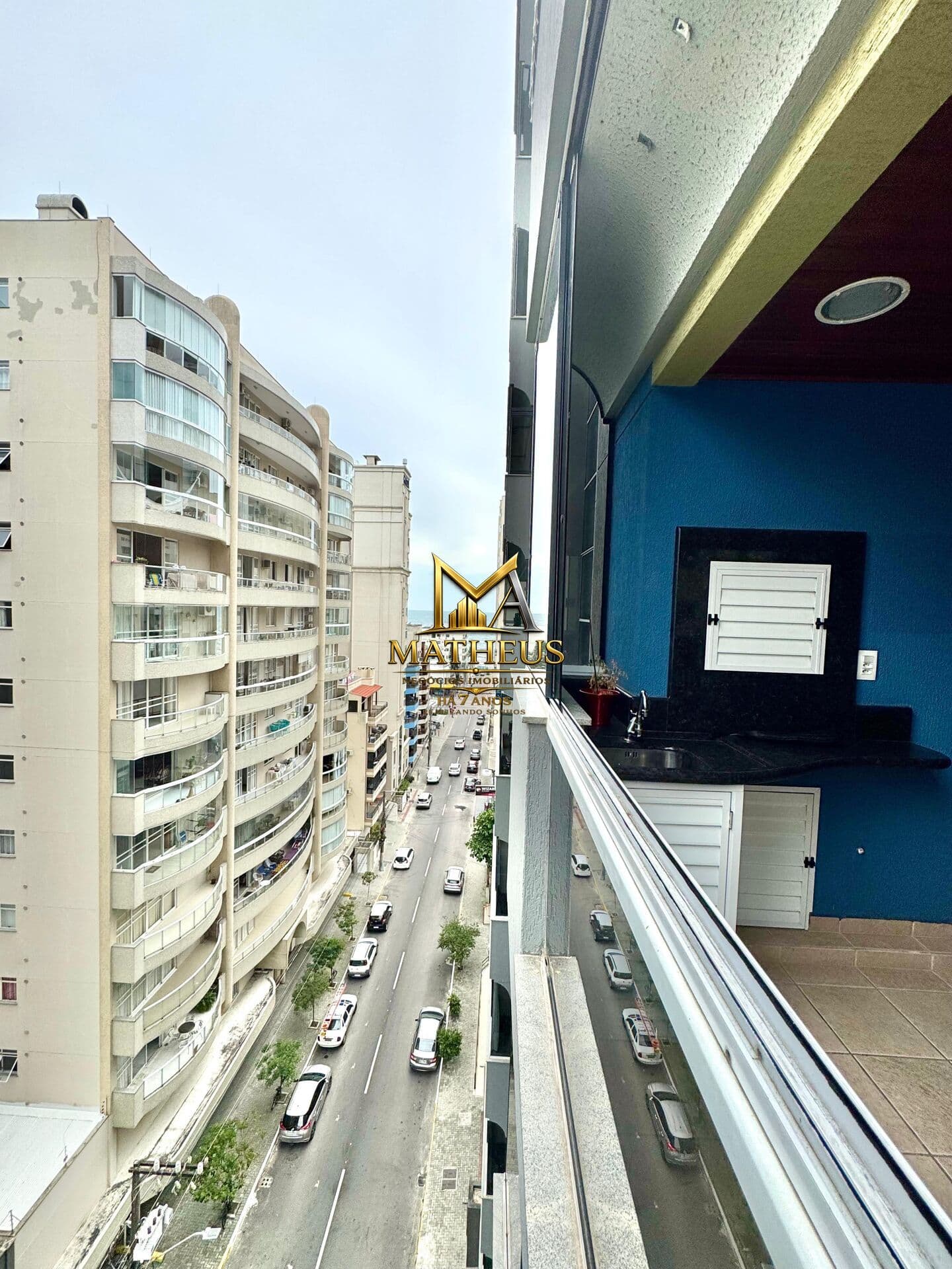 AMPLO APARTAMENTO PRONTO PARA MORAR EM ITAPEMA!