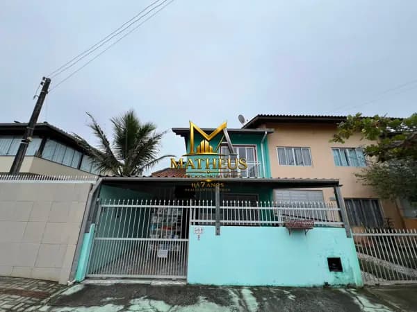 🏡 SOBRADO À VENDA EM BOMBAS — BOMBINHAS! 🌊