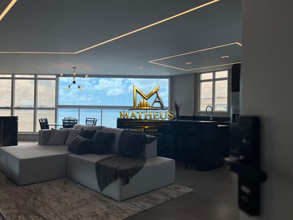 APARTAMENTO FINAMENTE MOBILIADO VISTA MAR NO CENTRO DE ITAPEMA!