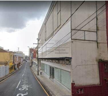 Loja - Rua Santos Dumont, 901