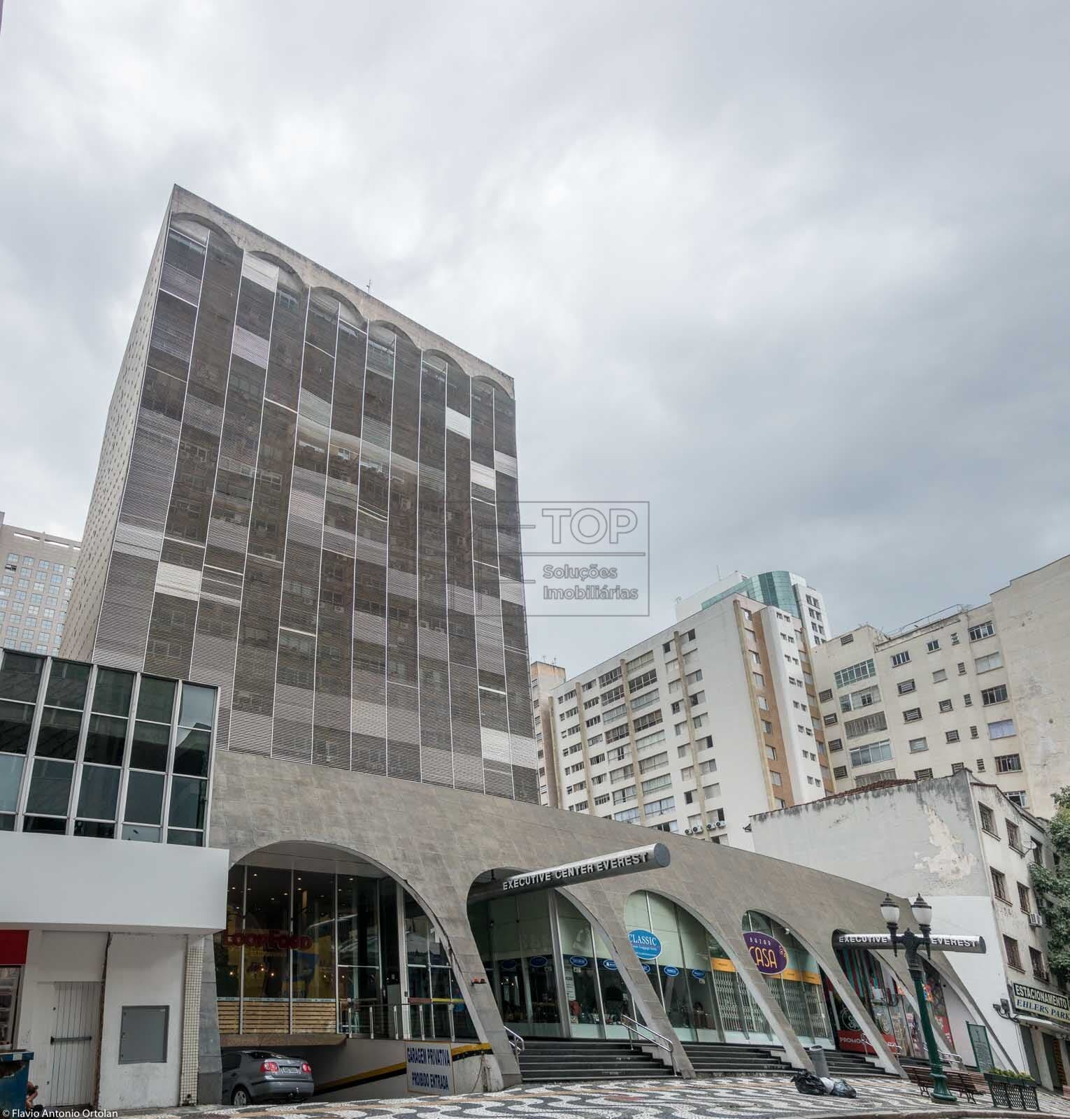 Sala/Conjunto em Curitiba - Centro