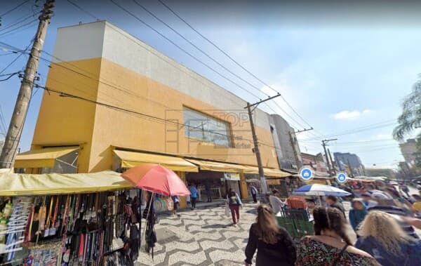 Loja - Rua Doutor Cincinato Pamponet 11
