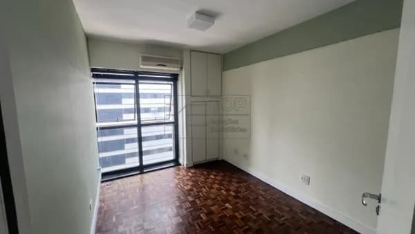 Sala/Conjunto em Curitiba - Mercês