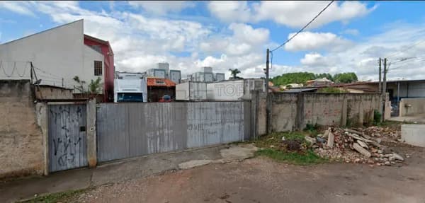 Lote/Terreno em Curitiba - Novo Mundo