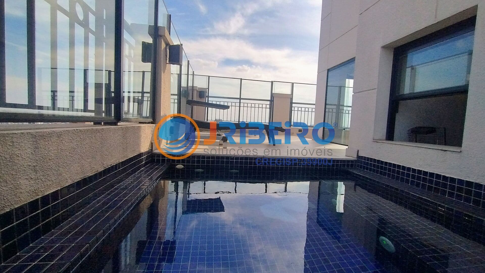 Apartamento Cobertura, 4 dormitórios, 3 suítes ampla sala 5 vagas a venda no Bairro de Santana - SP