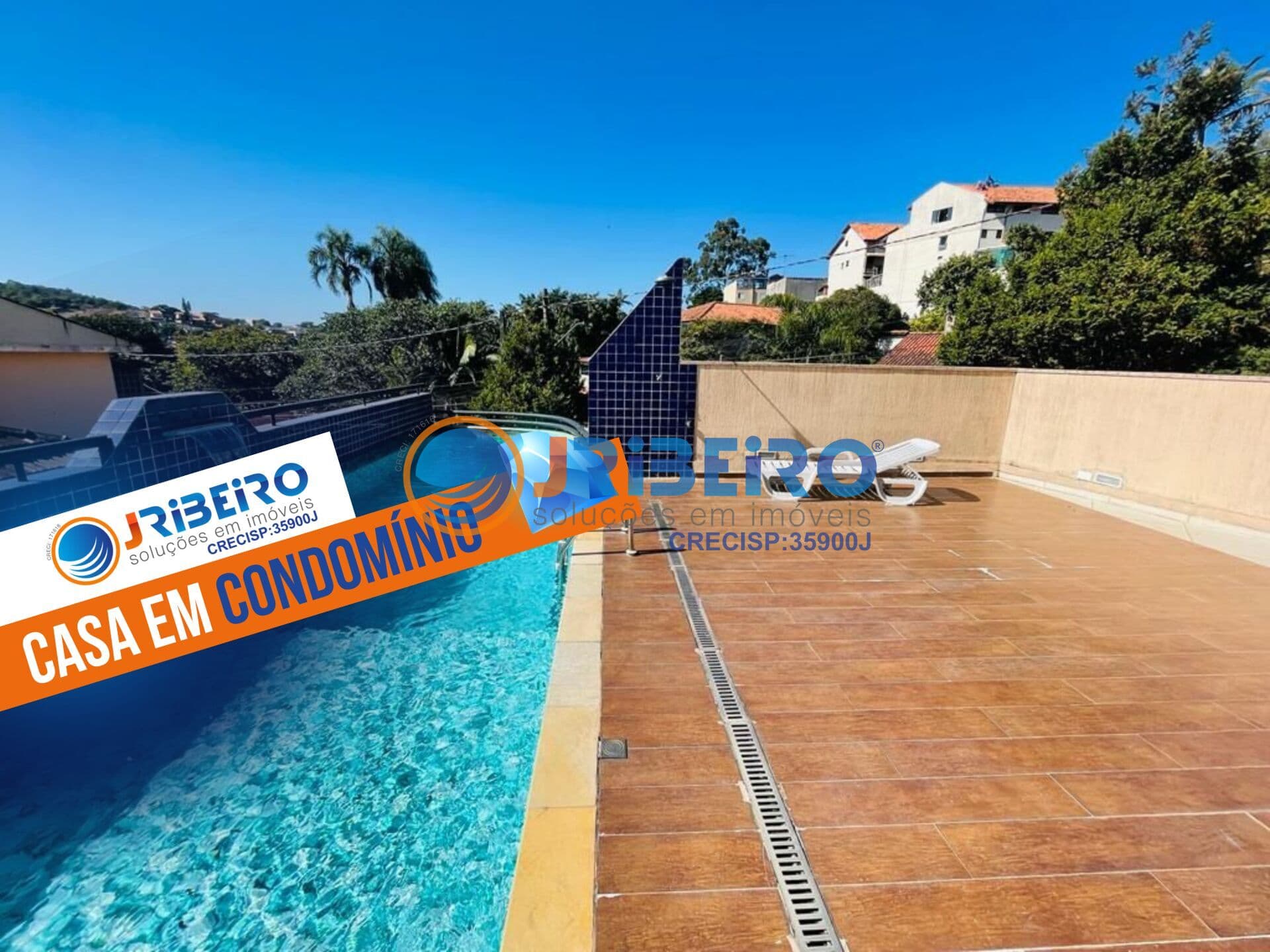Casa em Condomínio à Venda