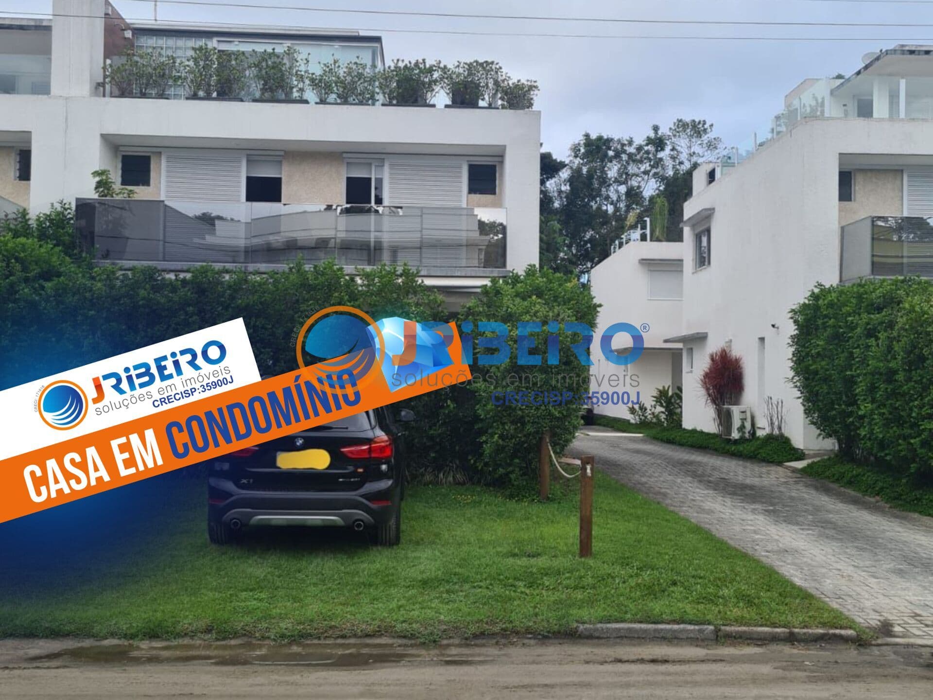 Casa em Condomínio à Venda