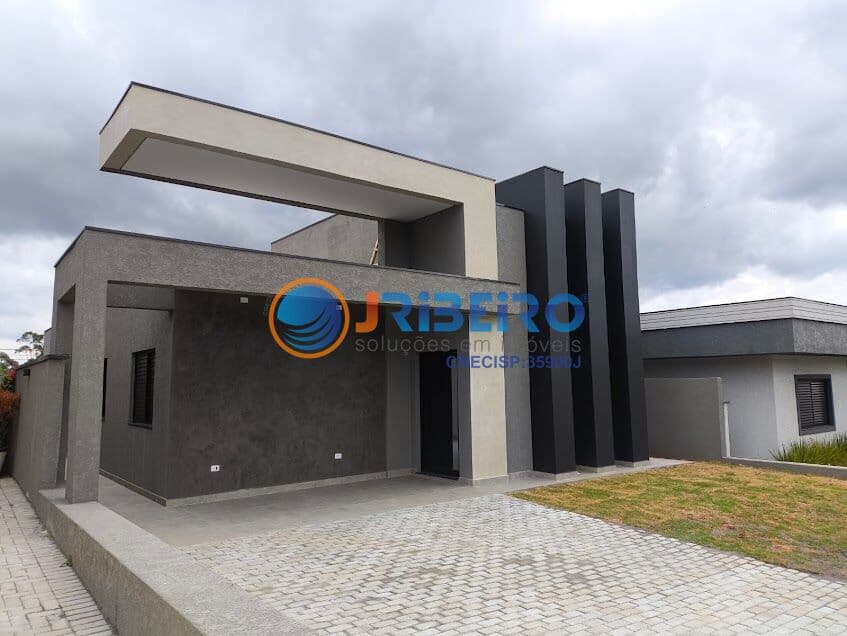 Casa em Condomínio em Atibaia 3 dormitórios quintal com piscina e área gourmet