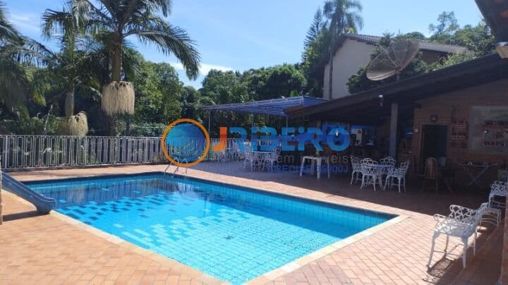 Casa em Condomínio fechado em Mairiporã 4 suítes 8 vagas, piscina e espaço gourmet