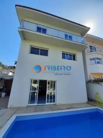 Sobrado amplo com piscina no Tremembé 3 suítes 4 vagas