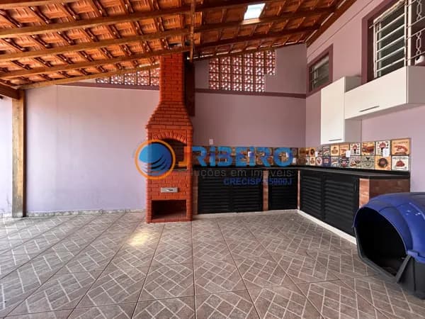 Sobrado a venda 3 suítes , 6 vagas com quintal e espaço gourmet