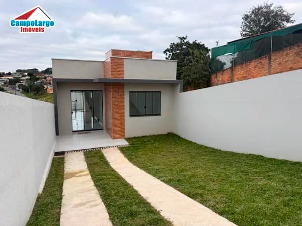 Casa em Campo Largo - Jardim Rivabem