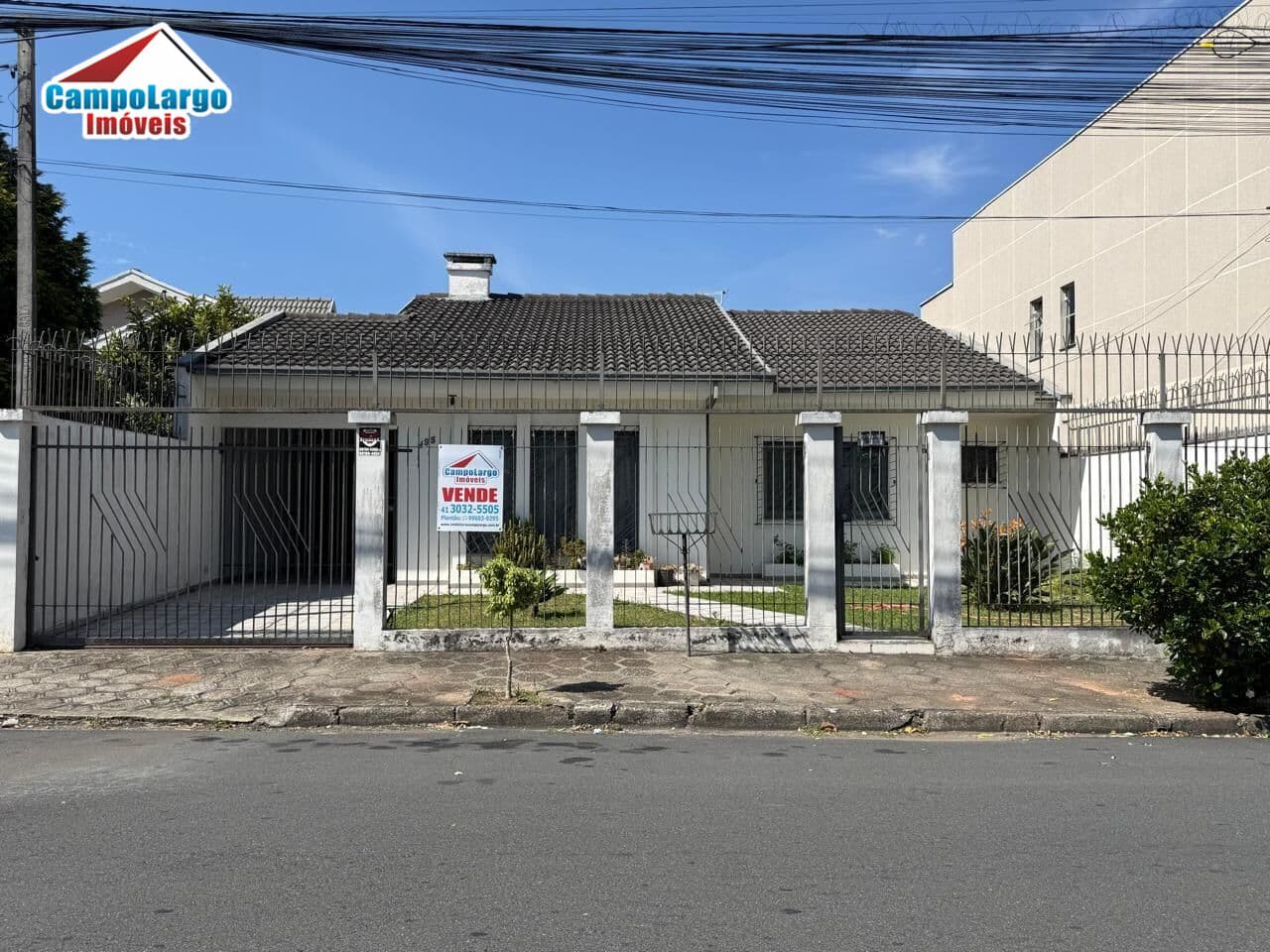 Casa em Campo Largo - Centro