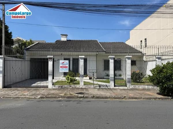 Casa em Campo Largo - Centro