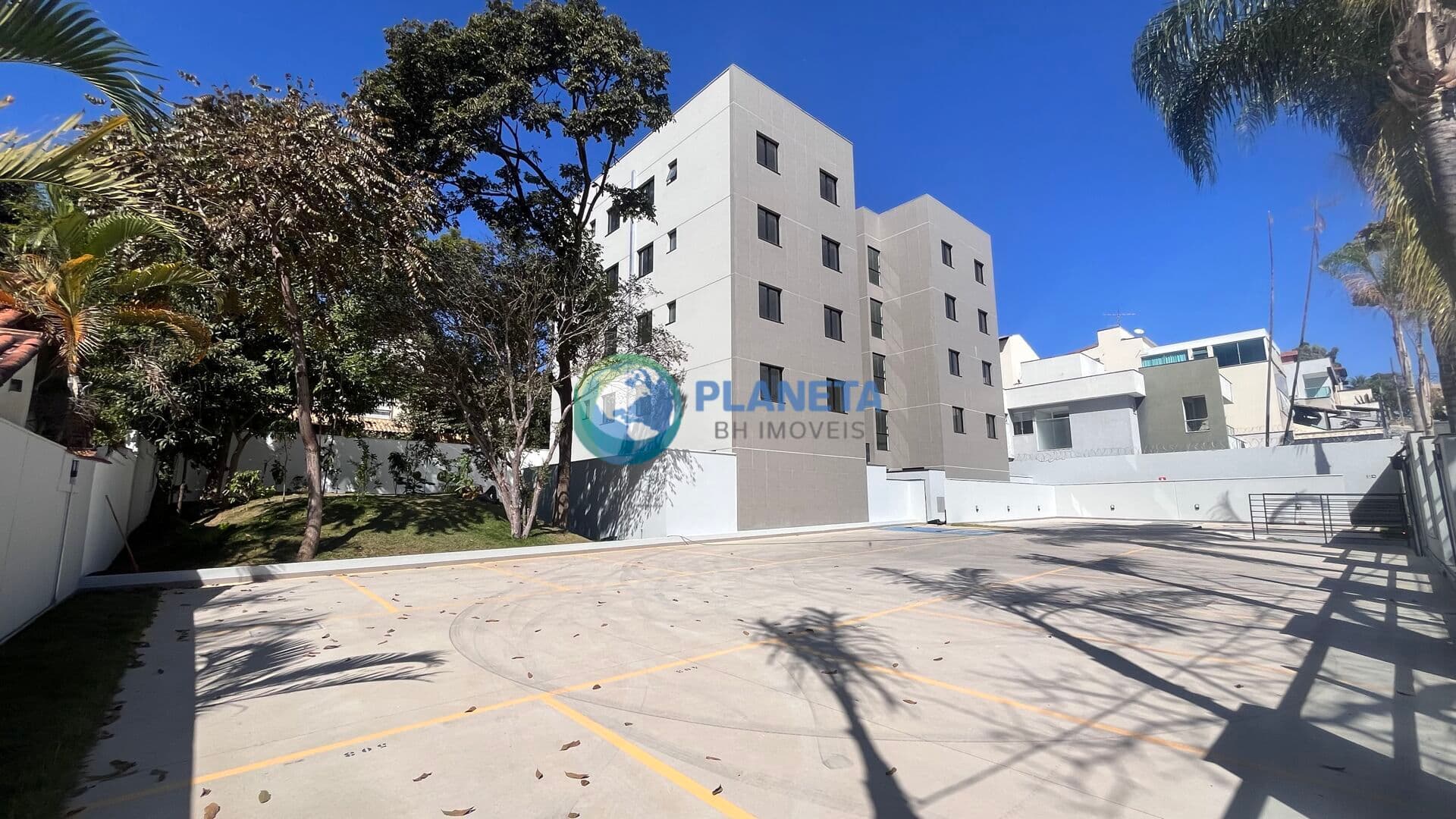 Apartamento Padrão a Venda -Santa Amelia - Belo Horizonte
