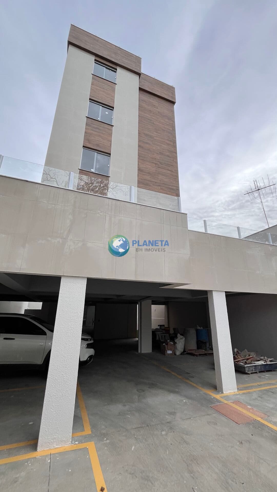 Apartamento | 3 quartos | 1 Suíte | 2 Banhos | 1 Vagas |