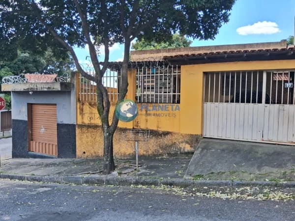 Casa Padrão l 04 quartos l suíte l 2 vagas l + loja de 20 metros