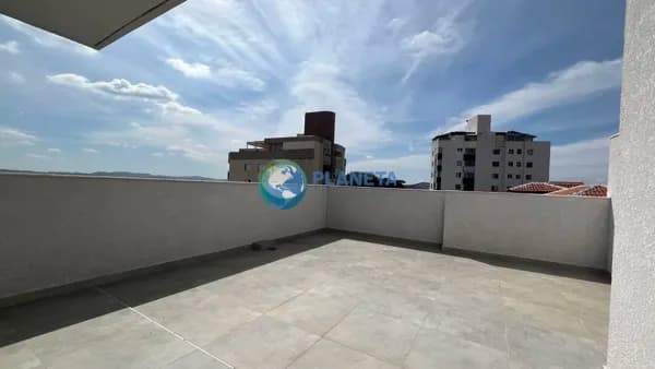 COBERTURA Com VISTA | 2 Quartos | 2 Vagas | Elevador | no Heliopolis |