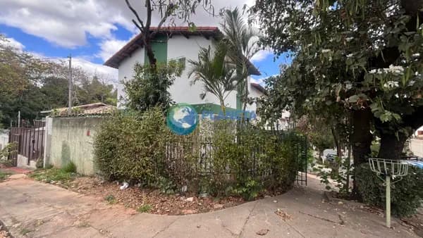 Casa Geminada Esquina a Venda São Luiz | 3 Quartos -1 suíte| 3 Banhos | DCE.