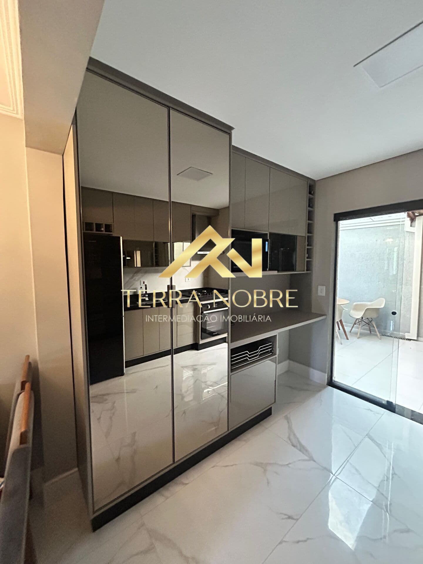 Sobrado 2 Dorm. - 83m² área contruída. Condomínio San Filipi - Granja Viana - SP
