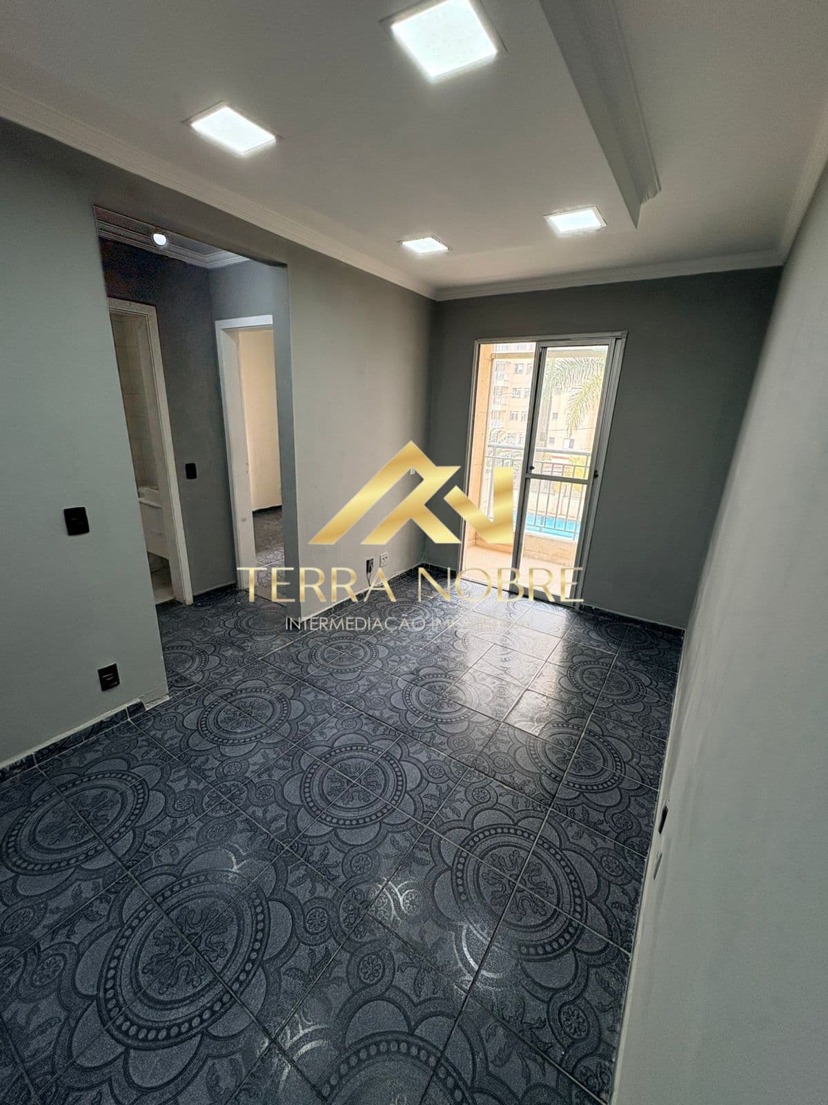 Apartamento com 02 dormitórios e vaga de garagem em Osasco-SP Condominio guaruja.