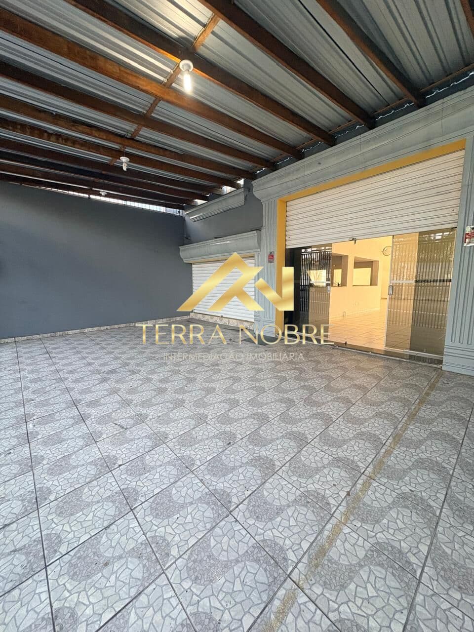 Salão comercial em Bussocaba, Osasco/SP