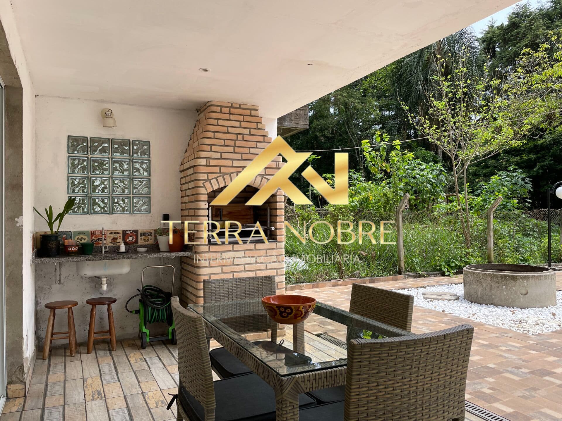 Casa de Alto Padrão em Cotia – Bairro Pitas