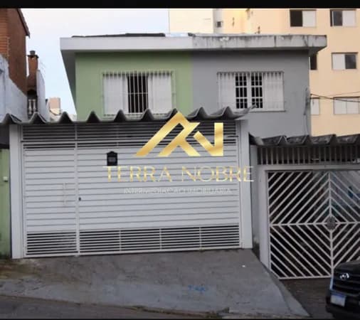 Casa reformada com armários e quintal – 3 dorms 1- suíte e 2 vagas – Vila da Saúde