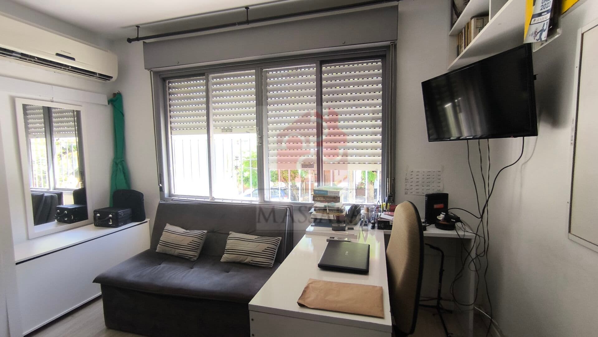 Apartamento Jk mobiliado à venda no Menino Deus