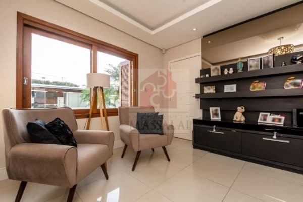 Casa com piscina à venda - Aceita Financiamento