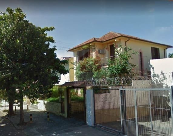 Casa em Porto Alegre - Medianeira