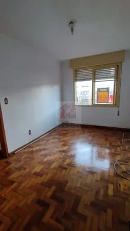 Apartamento de 2 dormitórios à venda no Menino Deus