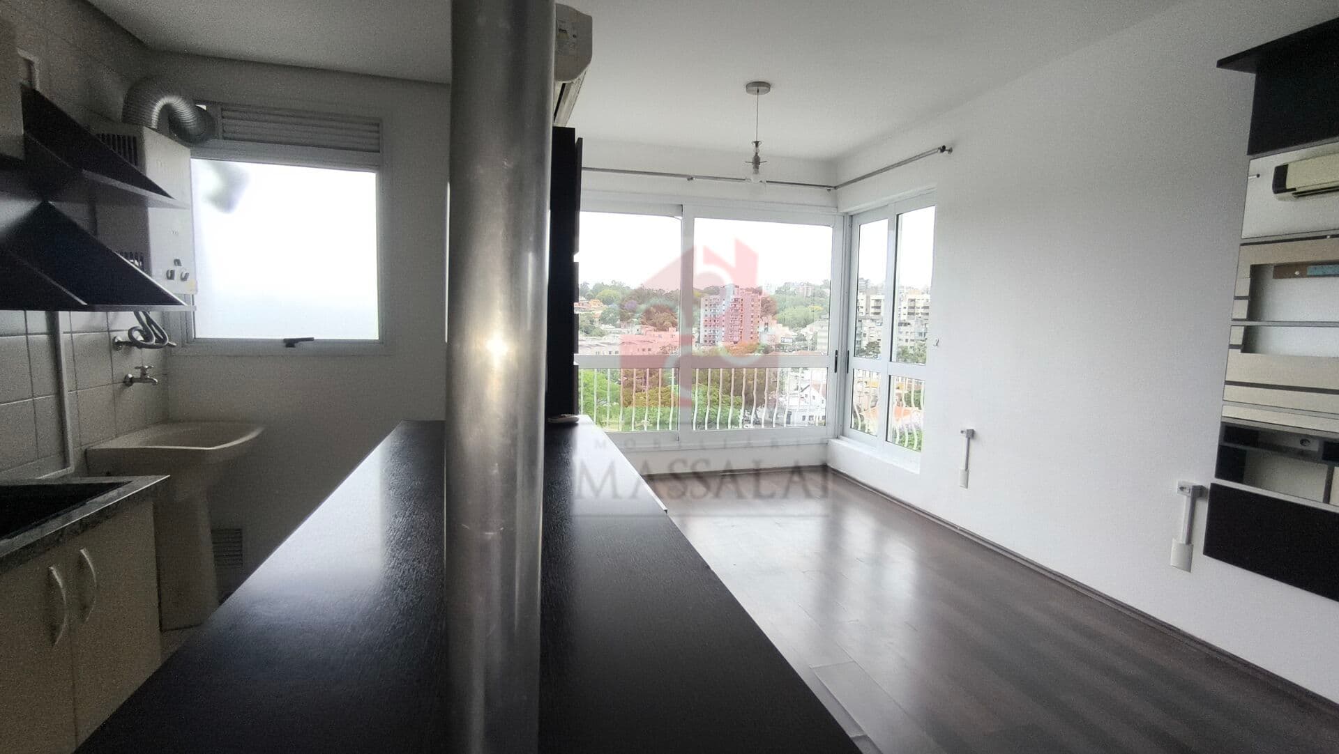 Apartamento de 2 dormitórios mobiliado à venda