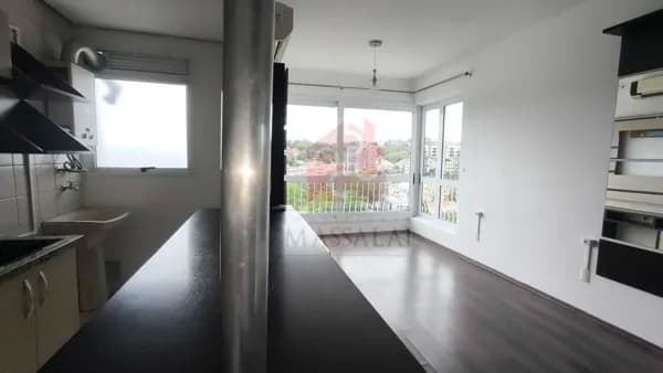 Apartamento de 2 dormitórios mobiliado à venda