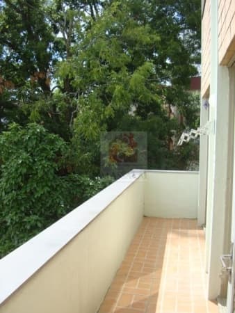 Apartamento de 1 dormitório reformado com terraço no bairro Azenha