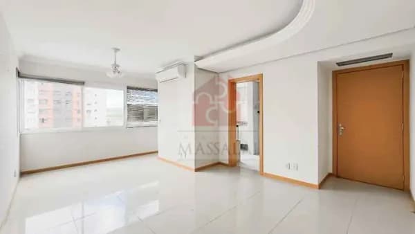 Apartamento 2 dormitórios com garagem dupla no Menino Deus