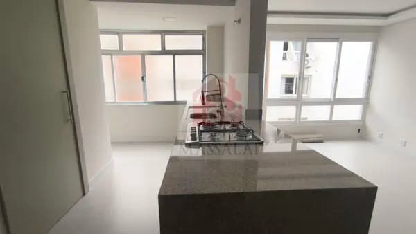 Apartamento 3 dormitórios no Menino Deus