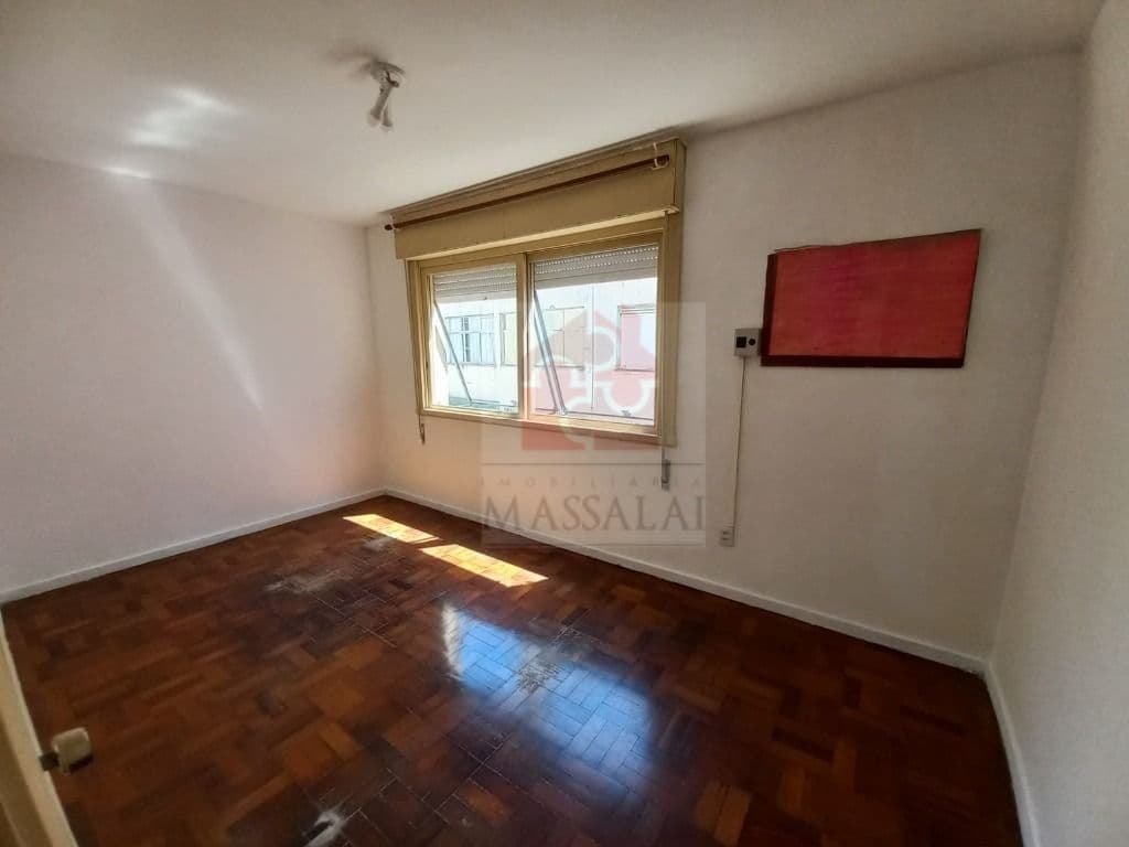 Apartamento 3 dormitórios com garagem à venda no Menino Deus