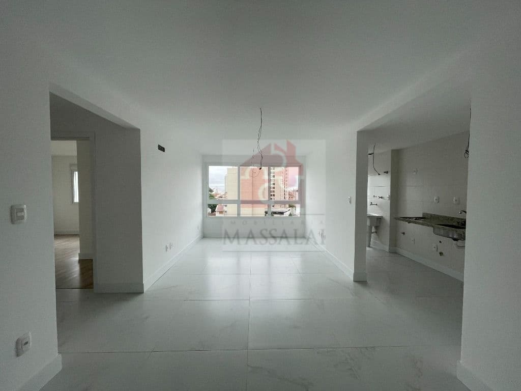 Apartamento 2 dormitórios com garagem no Passo dAreia