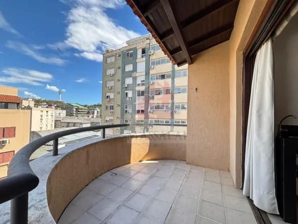 Apartamento Cobertura semi mobiliada com elevador e garagem para locação