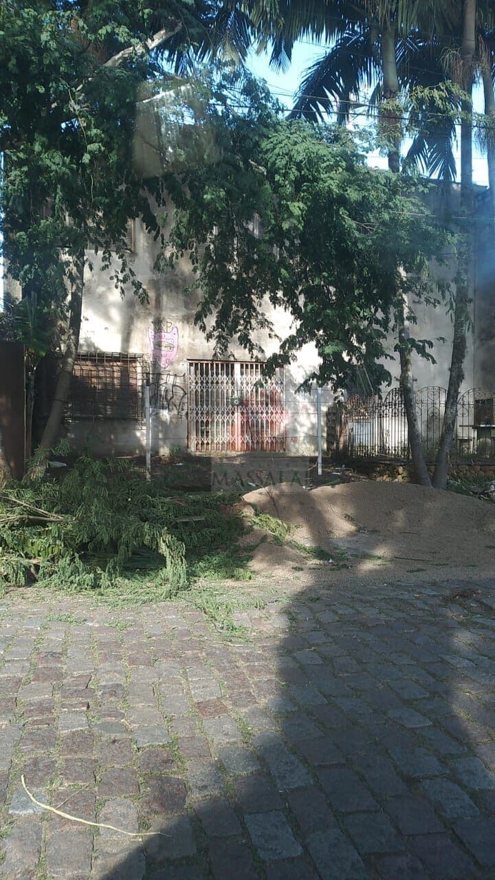 Casa sobrado à venda no Bairro São Geraldo